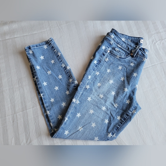 Size 6 Star Print Ankle Length Jeans. Artisans NY. Washed, Never worn. - Picture 5 of 5